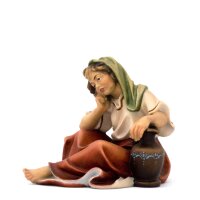 Sitting woman with jug - color with true gold - 18,9 inch